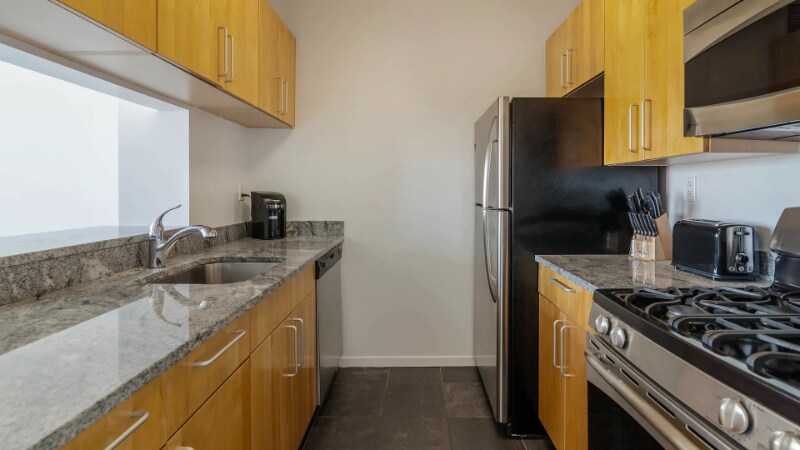 Building Photo - 158 W 27th St