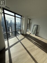 Building Photo - 832 Bay St.