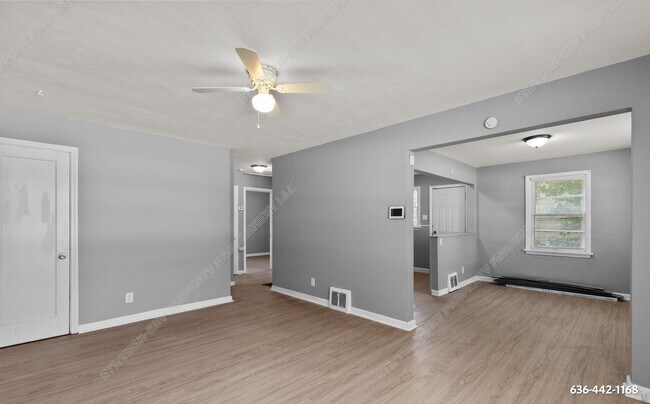 Foto del edificio - 330 S Marguerite Ave