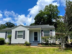 36 Maplewood Ln