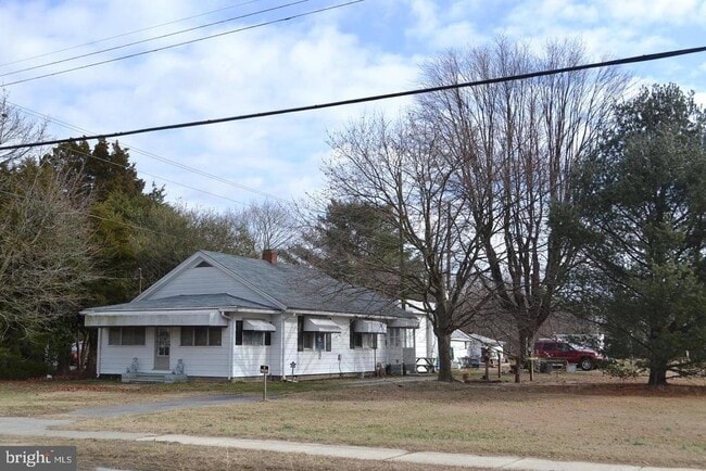 Building Photo - 546 N 6th St