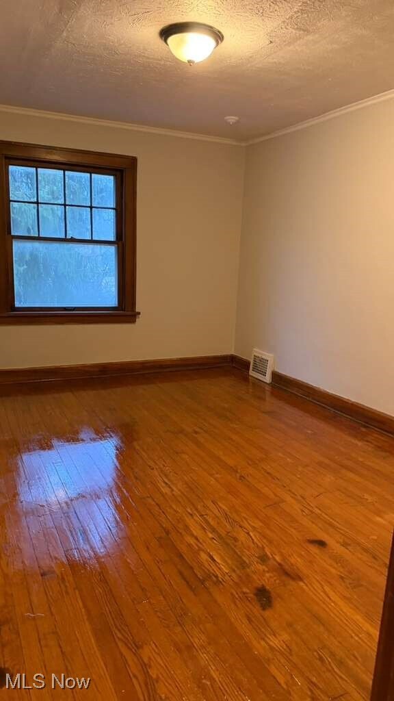 Foto del edificio - 72 Harriman Ave