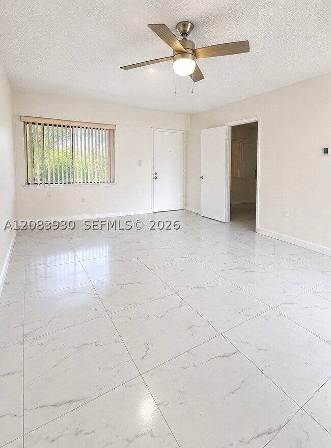Foto del edificio - 8760 SW 133rd Ave