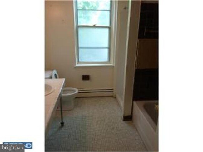 Building Photo - 48 E Clapier St
