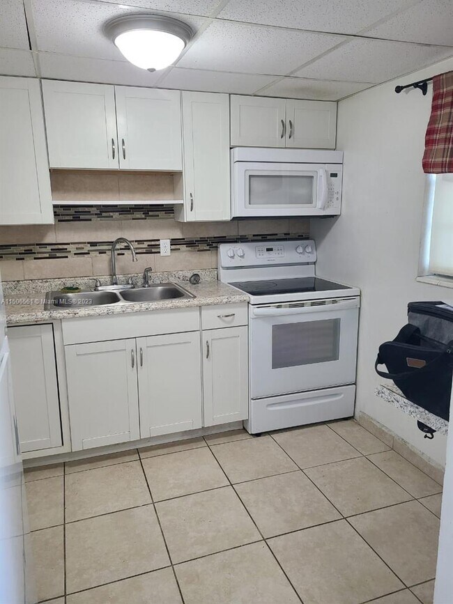 Foto del edificio - 3091 NW 46th Ave