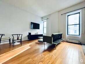 Building Photo - Furnished room/NOT APARTMENT