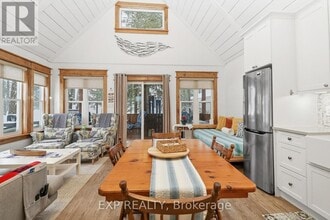 Building Photo - 30 29th St N