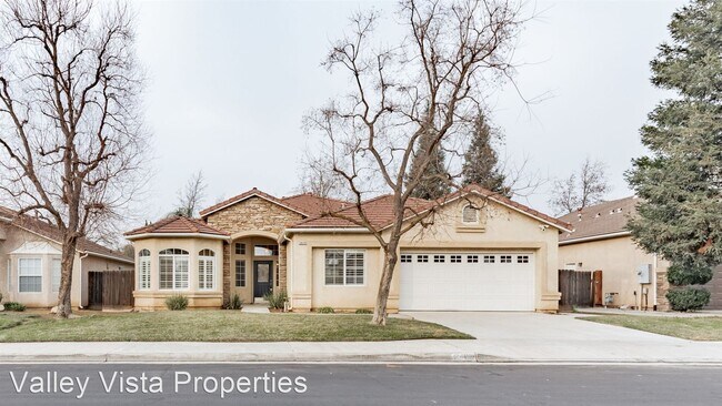 Building Photo - 4 br, 2 bath House - 2449 Prescott Ave.