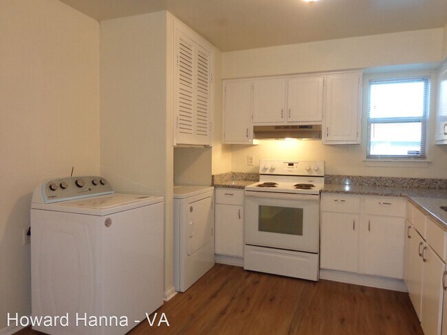 Building Photo - 3 br, 2 bath House - 1409 E. Tanners Creek...