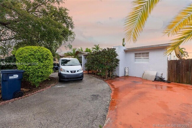 Foto del edificio - 11229 SW 5th Terrace