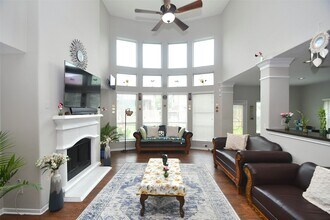 Building Photo - 6027 Opal Crest Ln