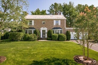 Building Photo - 777 Hunt Ln