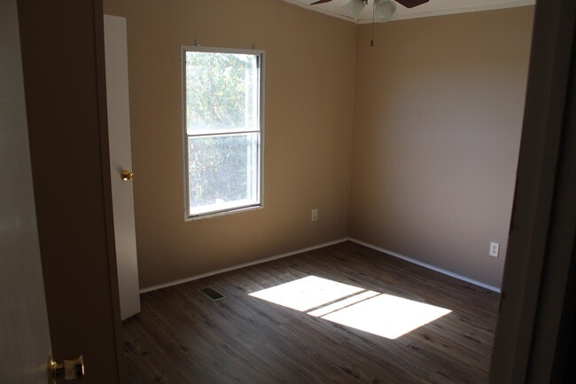 Foto del edificio - 4797 Briar Ct