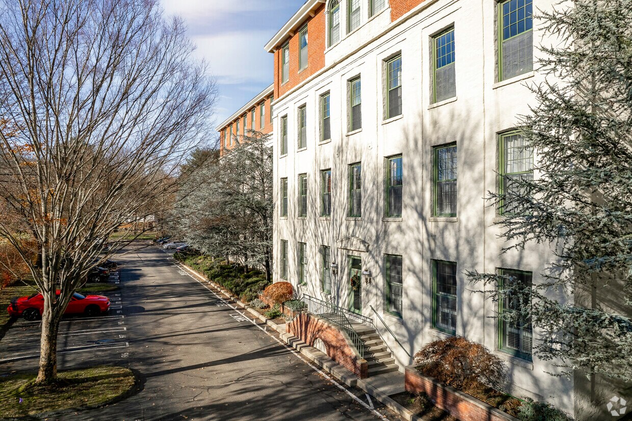 The Homestead Mill 15 Higgins St Smithfield, RI