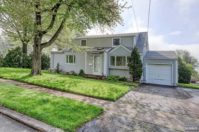 Primary Photo - 2 Godwin Ave