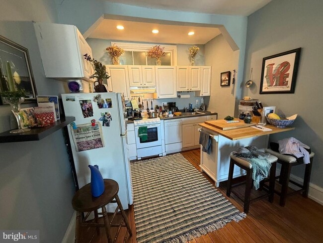 Building Photo - 231 Pine St