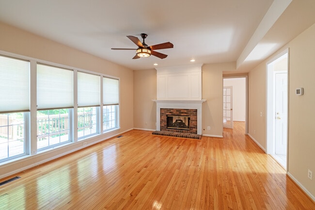 Foto del edificio - 47174 Chambliss Ct