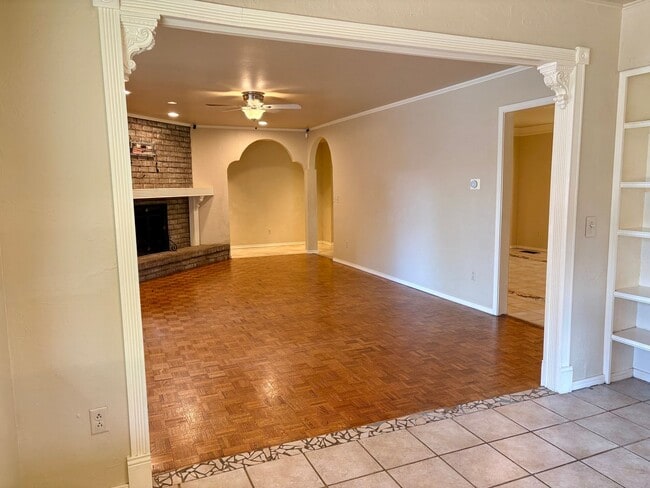Building Photo - 2945 Kerry Ln
