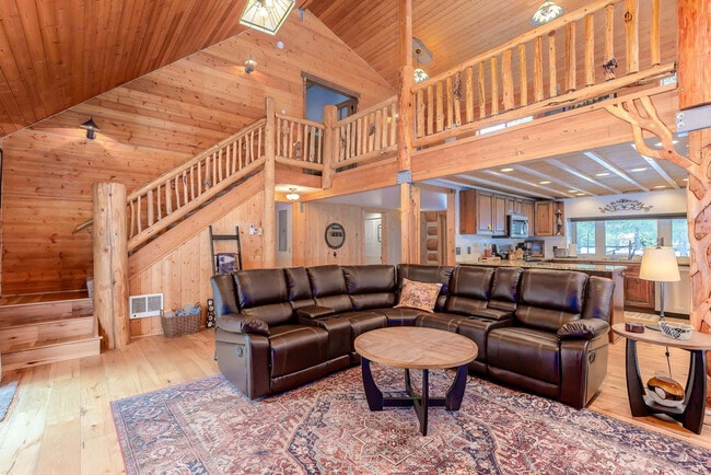 Building Photo - 55823 Wood Duck Dr