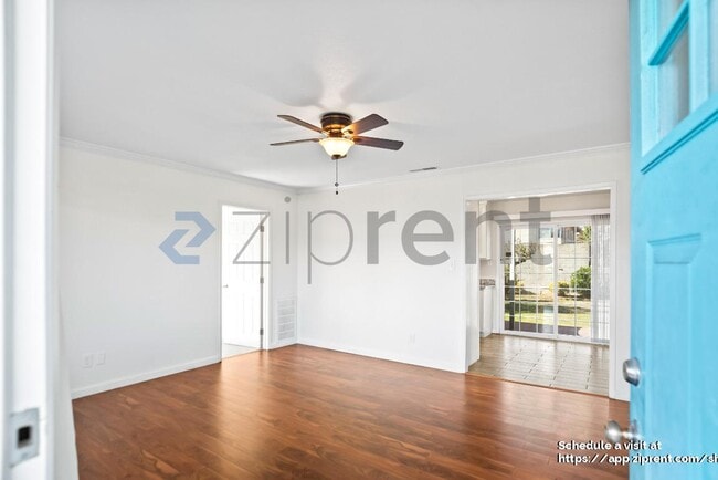 Building Photo - 431 42nd St