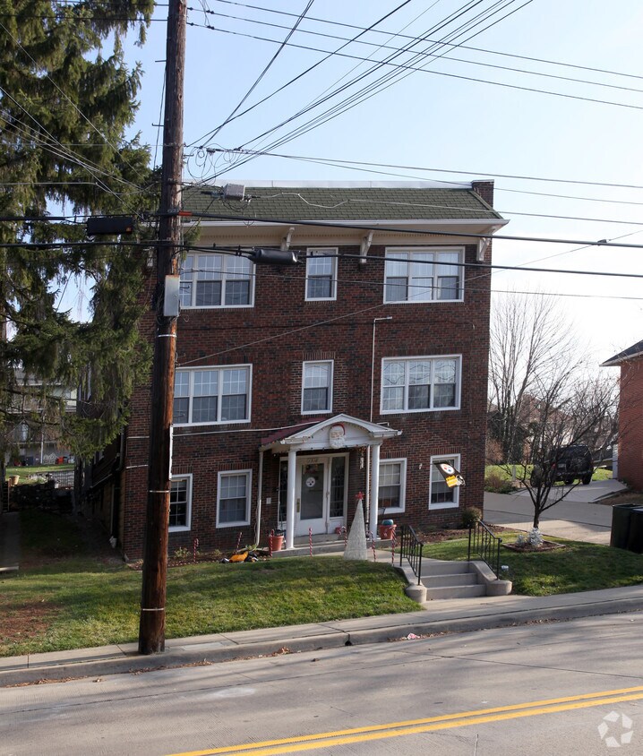 Building Photo - 1518 Mcfarland Rd