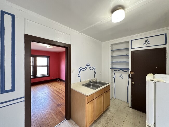 Foto del edificio - 2706 N Spaulding Ave