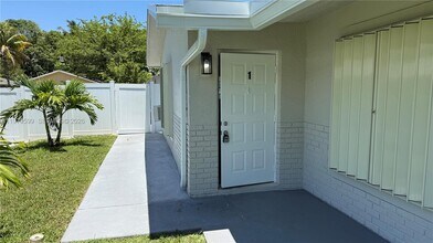 Building Photo - 220 NW 12th St