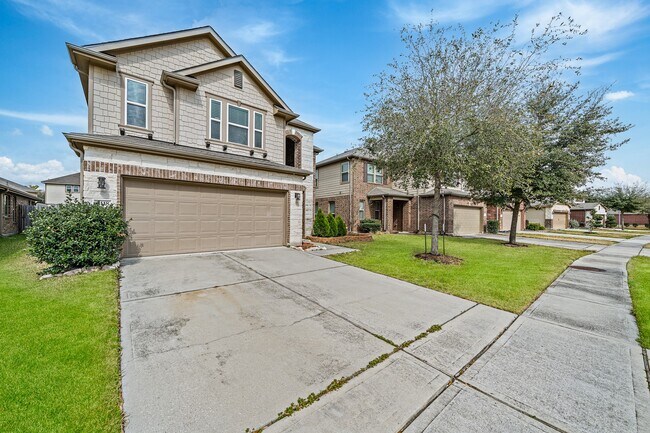 Foto del edificio - 4118 Lake Cypress Cir
