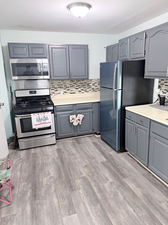 Foto del edificio - Bridesburg 3 BDR 1.5 Ba home available for RENT!