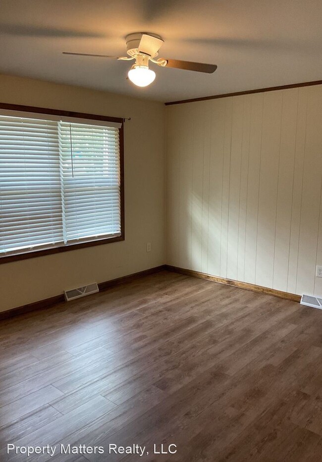Building Photo - 3 br, 2 bath House - 1111 Balthis Drive