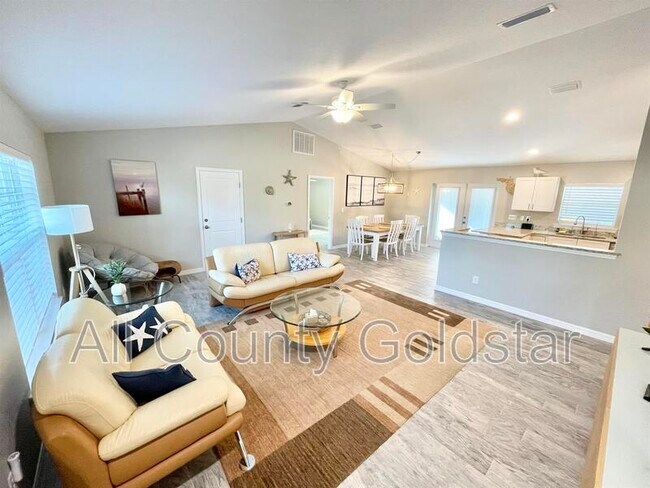 Foto del edificio - 6253 Magee St