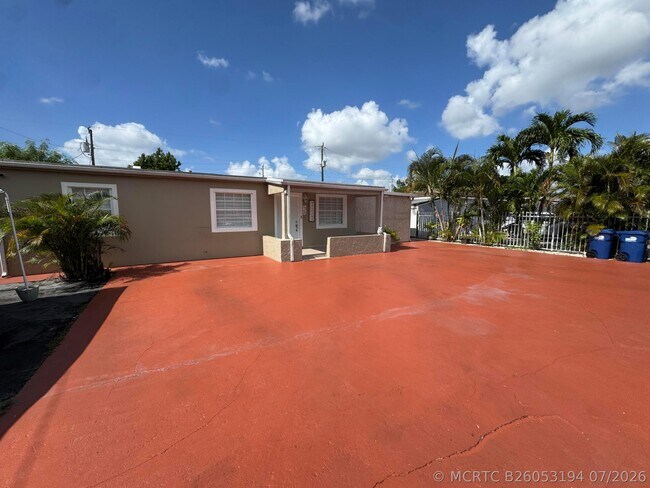 Building Photo - 3540 NW 95th Terrace