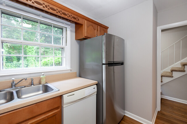 Building Photo - 4609 Coronado Dr