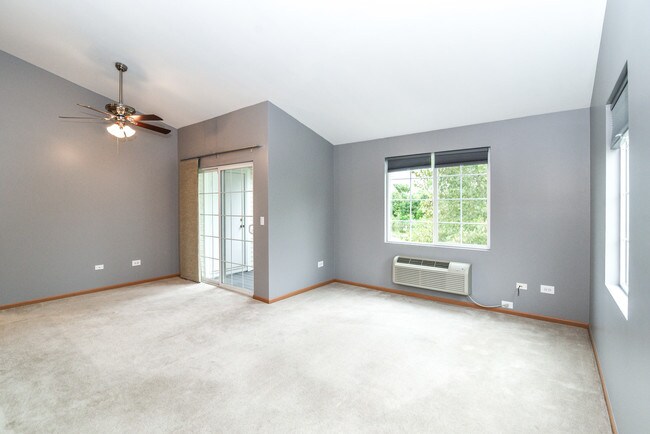 Building Photo - 1556 McClure Rd