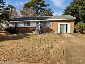 Building Photo - 1408 Bardot Ln