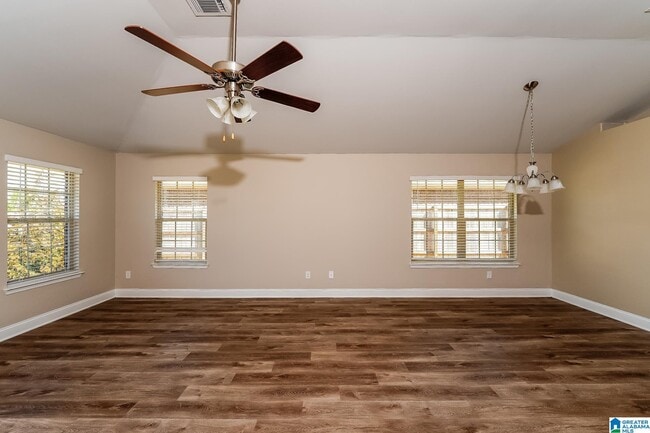 Building Photo - 1020 Brookhaven Dr