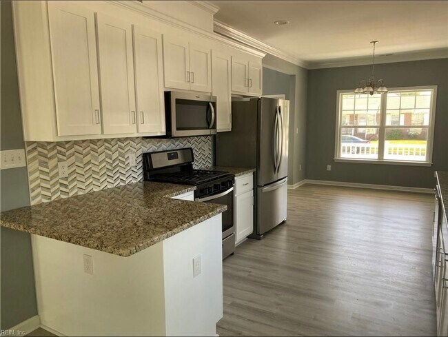 Kitchen - 124 S Curry St