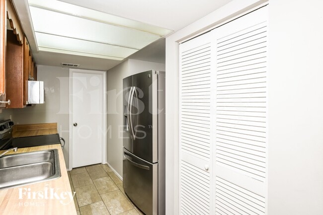 Foto del edificio - 2278 Hialeah St