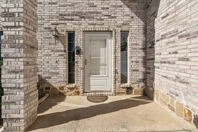 Foto del edificio - 12404 Pinestraw Rd