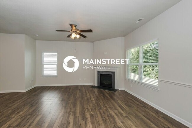 Foto del edificio - 4 Bedroom Pet-Friendly Home in Clinton, TN...