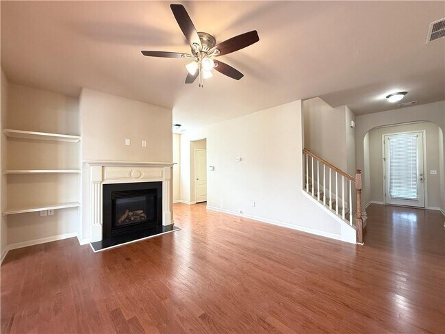 Foto del edificio - 3391 Sardis Bend Dr