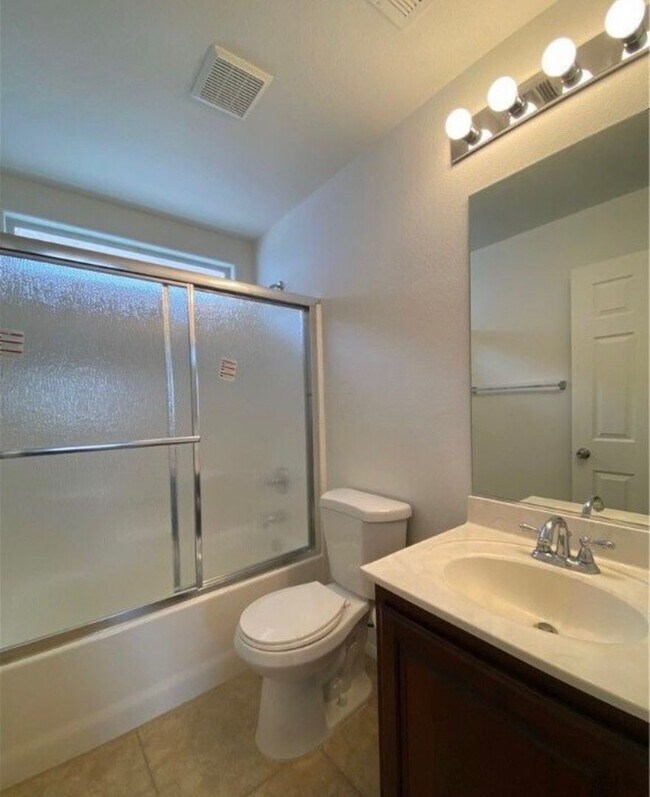 Building Photo - Must See in Centennial Area!