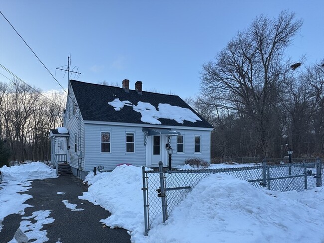 Building Photo - 75 Packard St