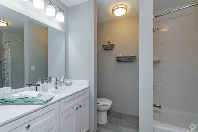 Building Photo - Remington Place Apartments