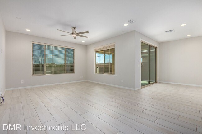 Foto del edificio - 4 br, 3 bath House - 22915 E Pummelos Rd