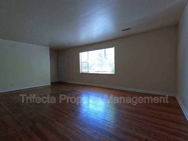 Foto del edificio - 1125 Peterson St