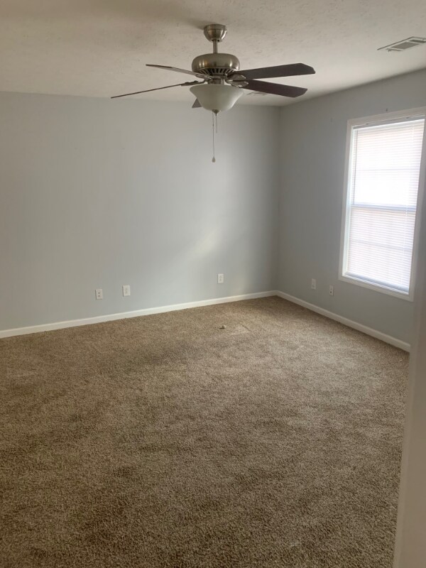 2021 Clark Rd Unit Apartment B, Benton, KY 42025 Room for Rent