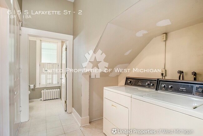 Building Photo - 615 S Lafayette St