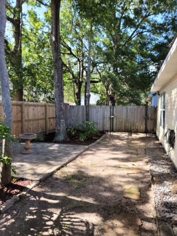 Building Photo - 944 Claeven Circle