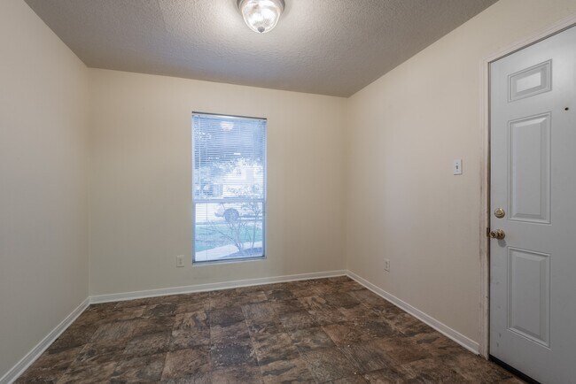 Foto del edificio - 5007 Oak Stand Ct